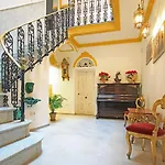 Palace House Hercules - Apartments
