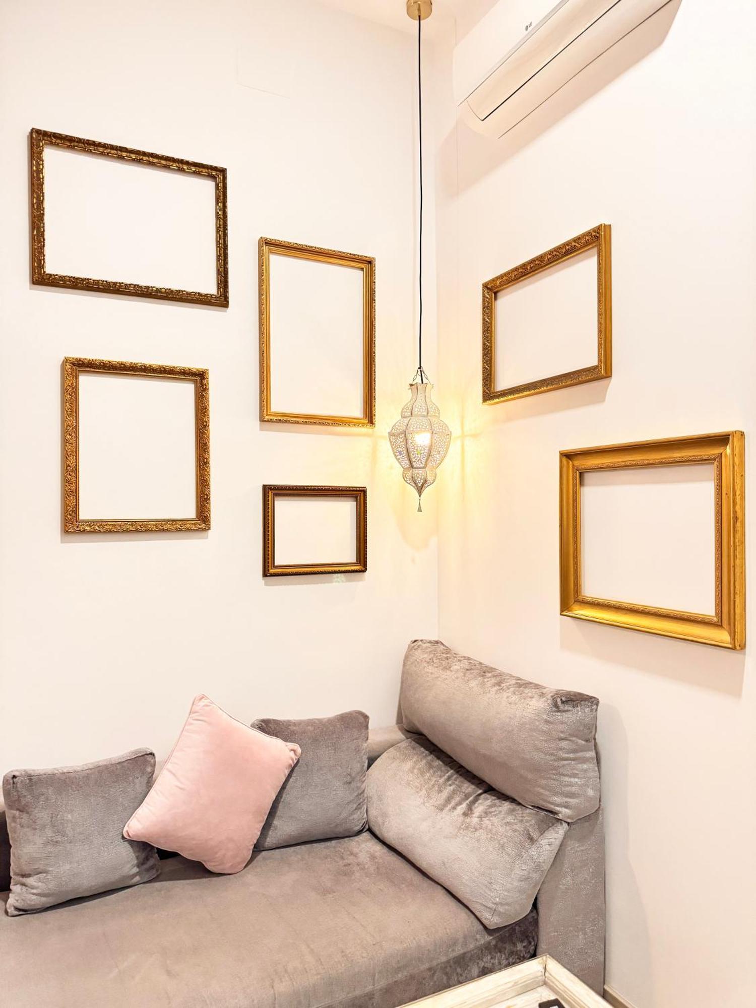 Palace House Hercules - Homestay Seville